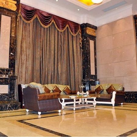 Borman Hotel Guangzhou Panyu Qiaonan Aoyuan Plaza מראה חיצוני תמונה